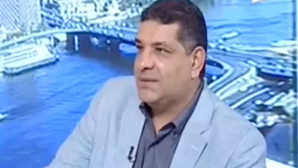 الكاتب اشرف ابو الهول