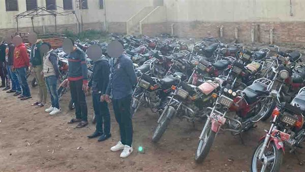 المتهمين والمضبوطات