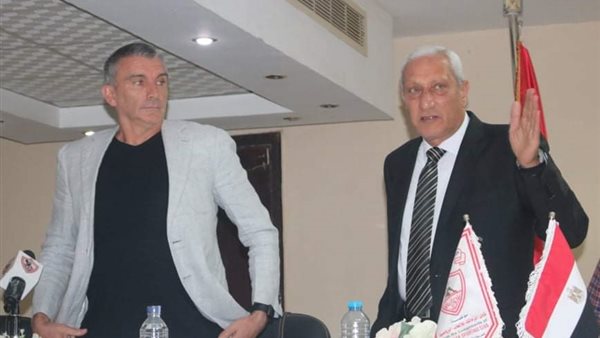 عماد عبد العزيز 