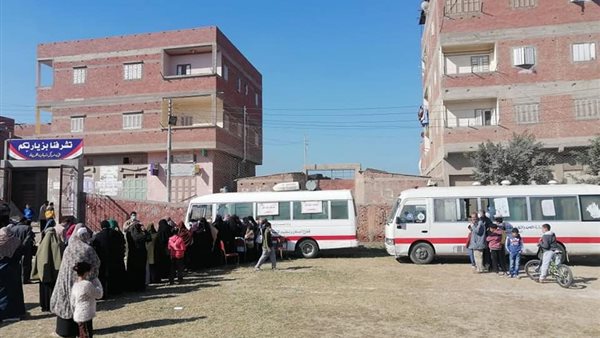 قافلة طبية فى قرية