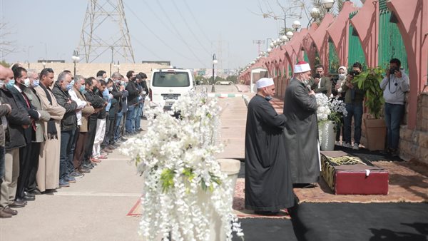 جنازة شاكر عبد الحميد