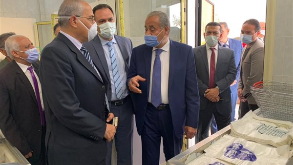 وزير التموين علي