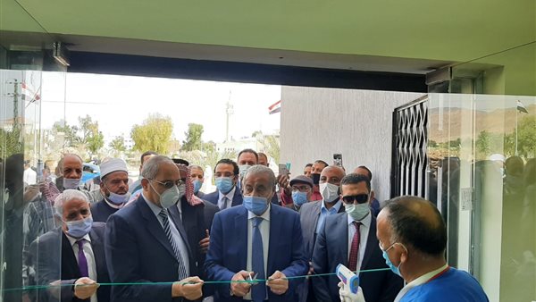 وزير التموين علي