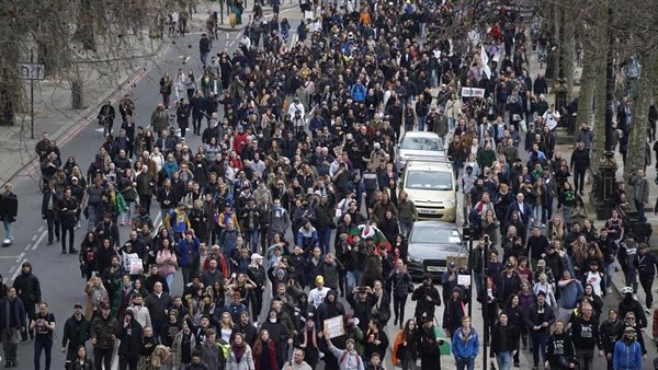 جانب من التظاهرات