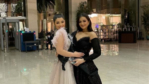 ملك وليلى أحمد زاهر