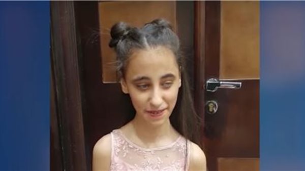 الطالبة كريستين باسم