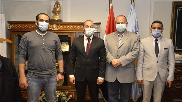 لقاء المحافظ