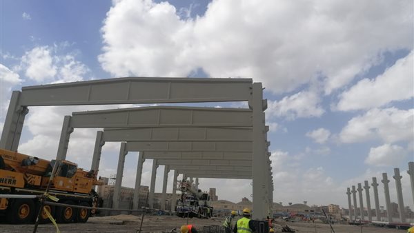 خلال الاعمال بالمصنع