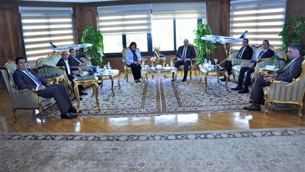 صورة من اللقاء 