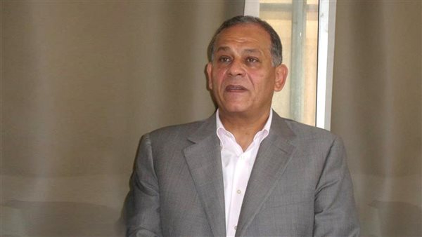 محمد أنور عصمت السادات،