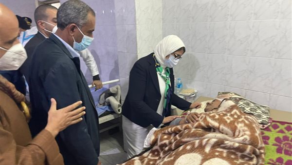 وزيرة الصحة تزور