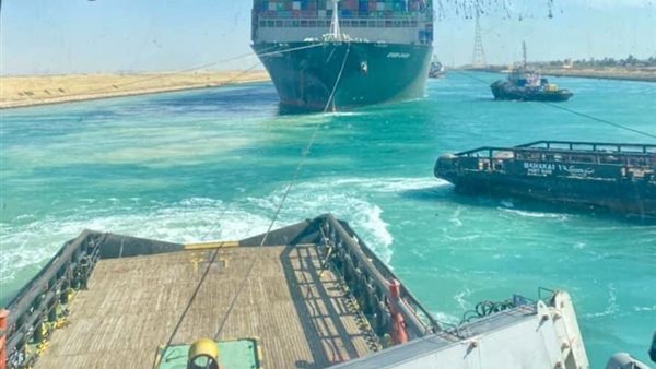 السفينة الجانحة بقناة