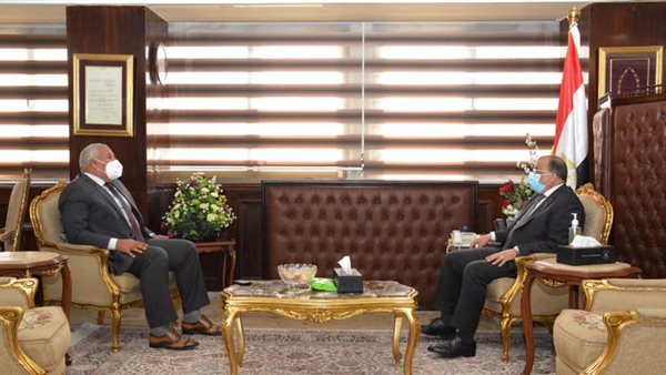 وزير التنمية المحلية