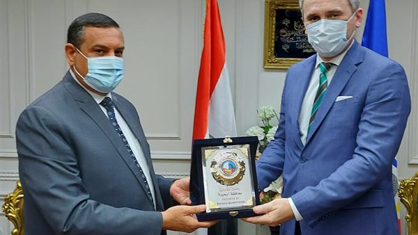 سفير بيلاروسيا ومحافظ