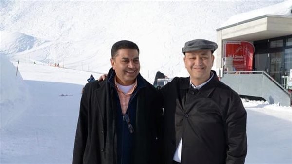 عمرو أديب برفقة رئيس