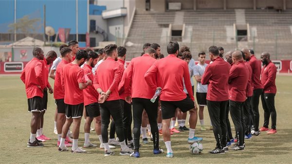 موسيماني مع اللاعبين