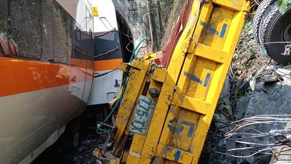 حادث القطار بتايوان