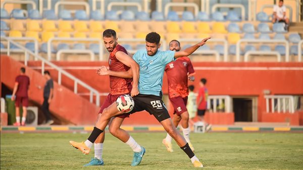 صورة من مباراة المحلة