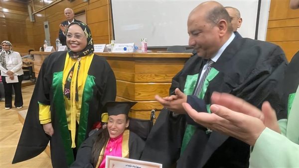 رئيس جامعة القاهره