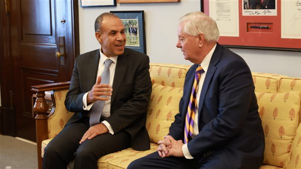 وزير الخارجيه 