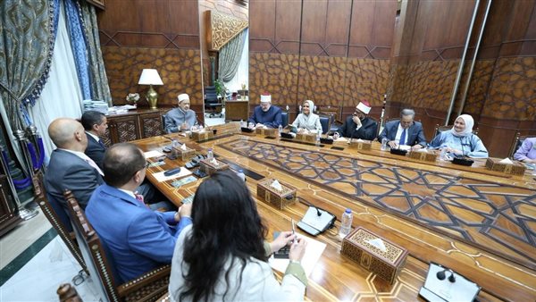 شيخ الأزهر يستقبل