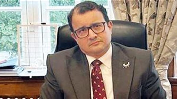  السفير كريم شريف