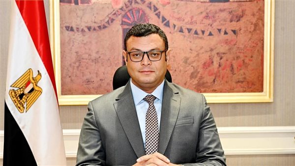 وزير الإسكان 