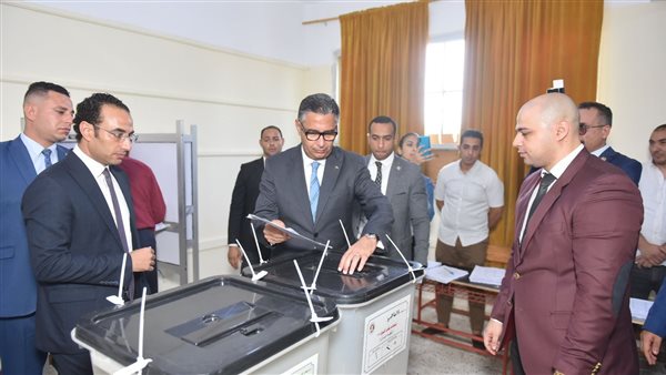 وزير التموين والتجارة