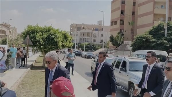  شريف فتحي وزير السياحة