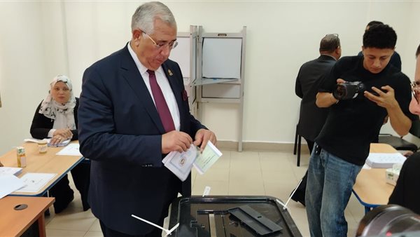  السيد القصير الأمين