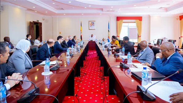 وزير الخارجية خلال