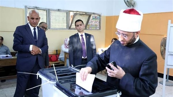 الدكتور أسامة الأزهري