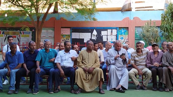 جانب من التوافد 