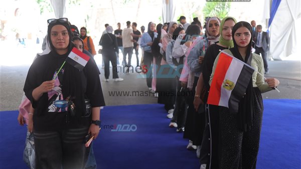 إقبال كثيف على لجان