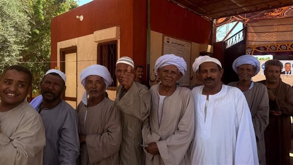 توافد الناخبين بلجان