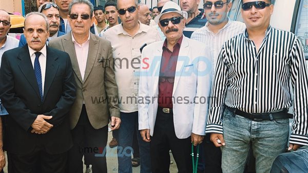 الشباب يتصدرون المشهد