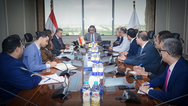  الدكتور شريف فاروق