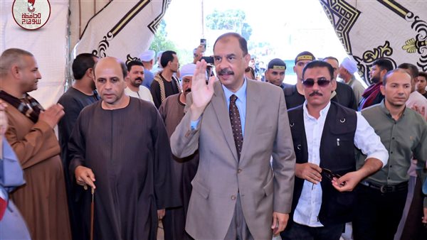 المحافظ يتابع سير