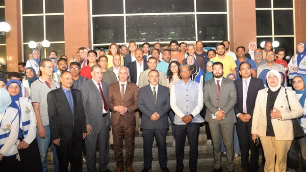 جانب من الندوة