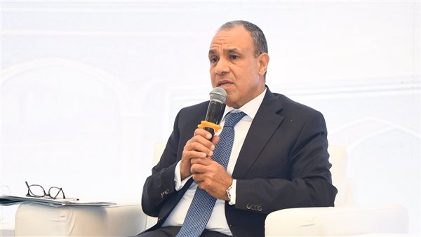  وزير الخارجية