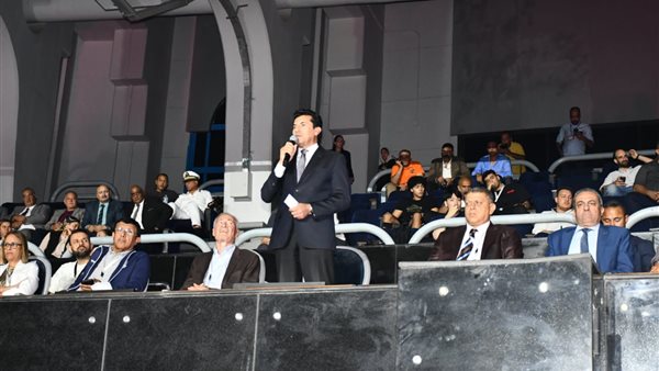 وزير الشباب والرياضة