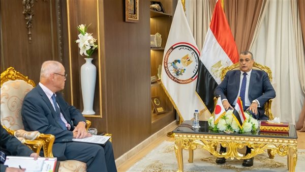 وزير الإنتاج الحربي