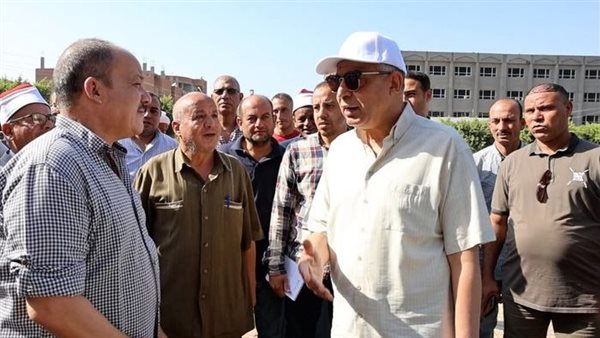 محافظ المنيا ومدير