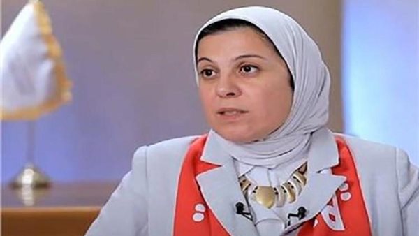 الدكتورة آمال إمام