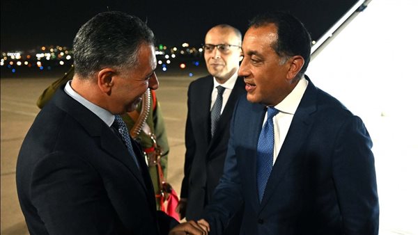 رئيس الوزراء يصل