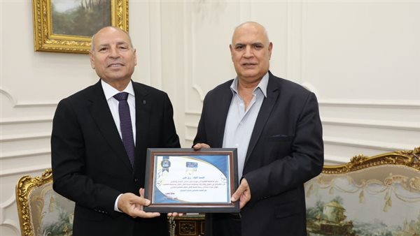 محافظ القاهرة ورئيس