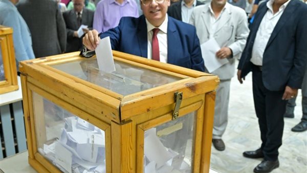 مشاركة رئيس جامعة