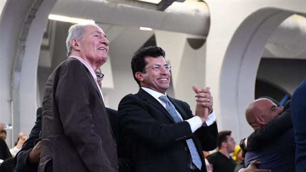 وزير الشباب والرياضة