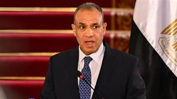 الدكتور بدر عبد العاطي