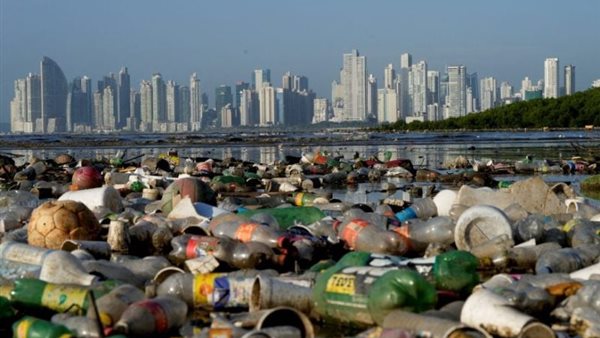 التلوث بالبلاستيك